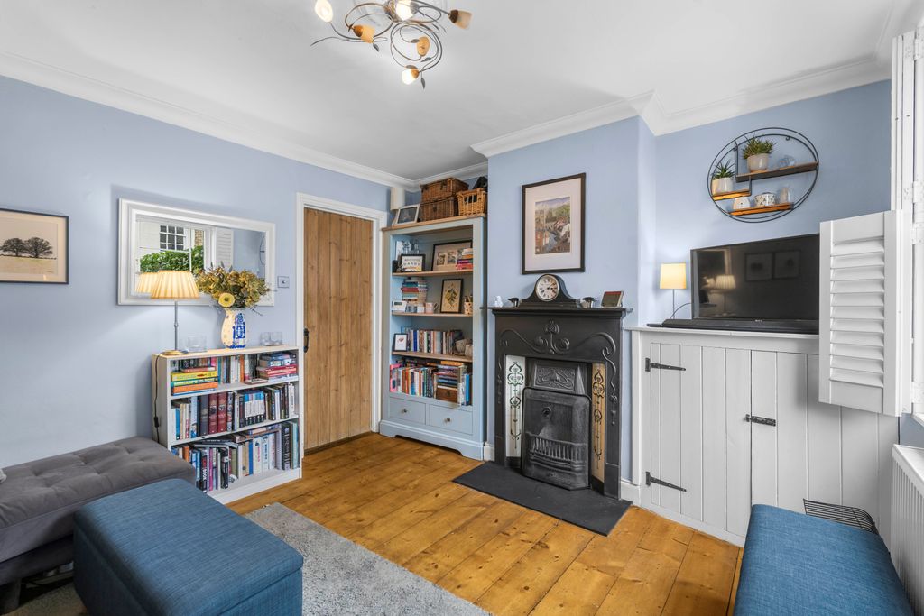 Property photo 3 of 12