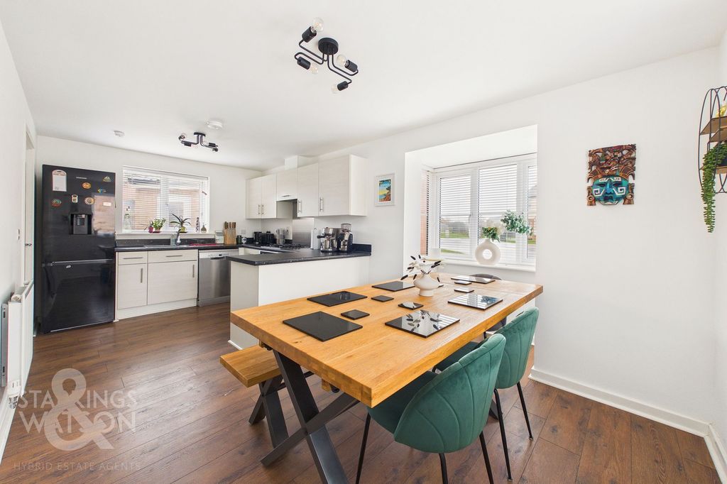 Property photo 1 of 26