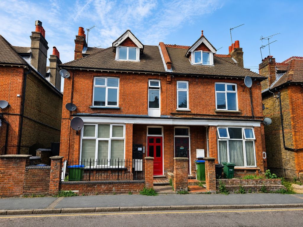 Property photo 1 of 6