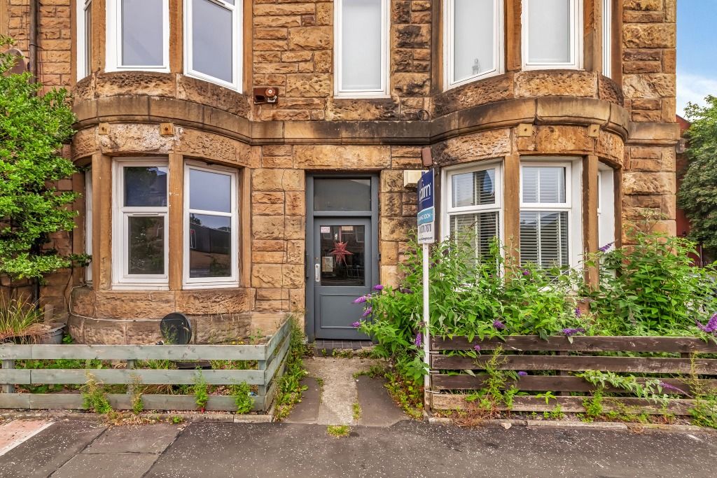 Property photo 2 of 33