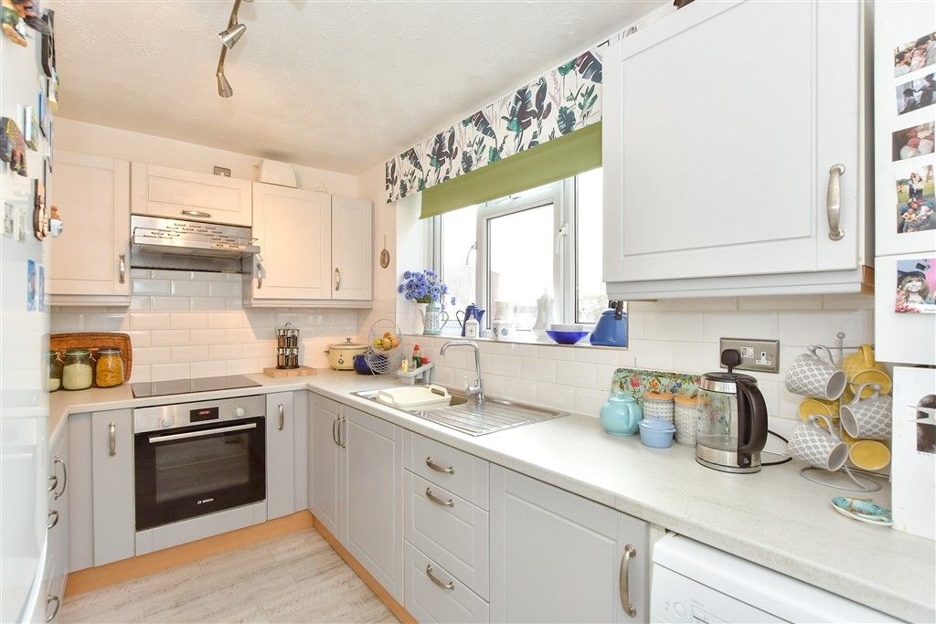 Property photo 3 of 13 Kitchen