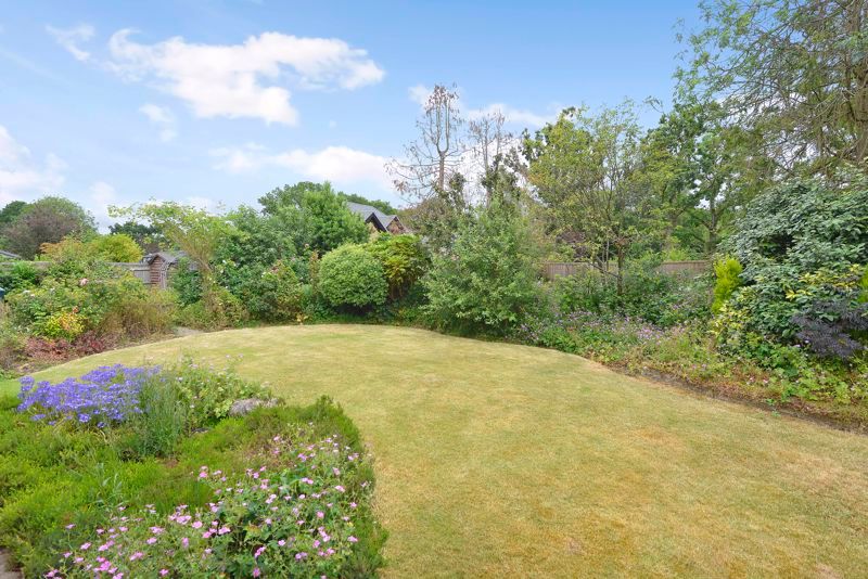 Property photo 2 of 17 Photo 18