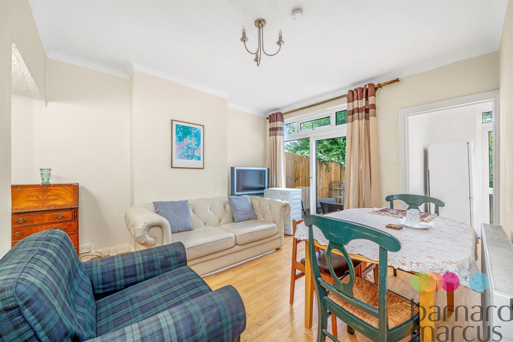 Property photo 2 of 17