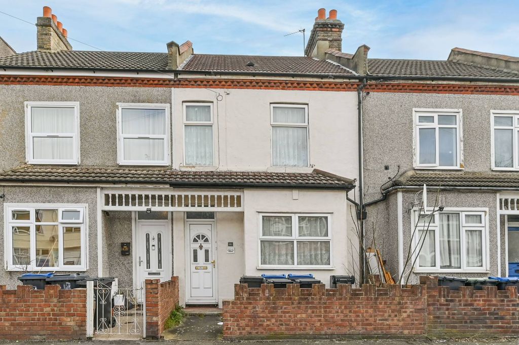 Property photo 2 of 7