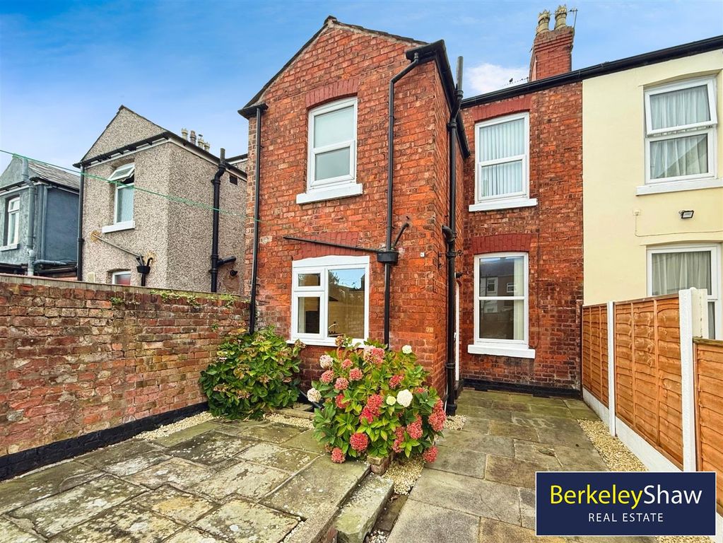 Property photo 2 of 14 422Fc749-A-4140-86C5-Cf8C4B2C8E2F-8390-0000011A90C