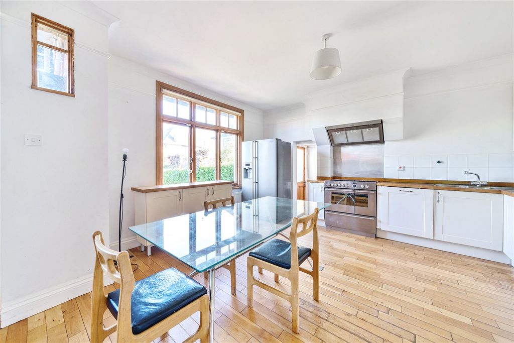 Property photo 2 of 19 Picture No. 05