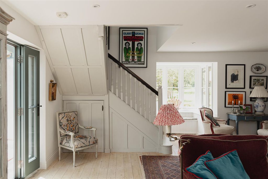 Additional image 12 of 2 bed detached house for saleDuxhurst Lane, Reigate RH2