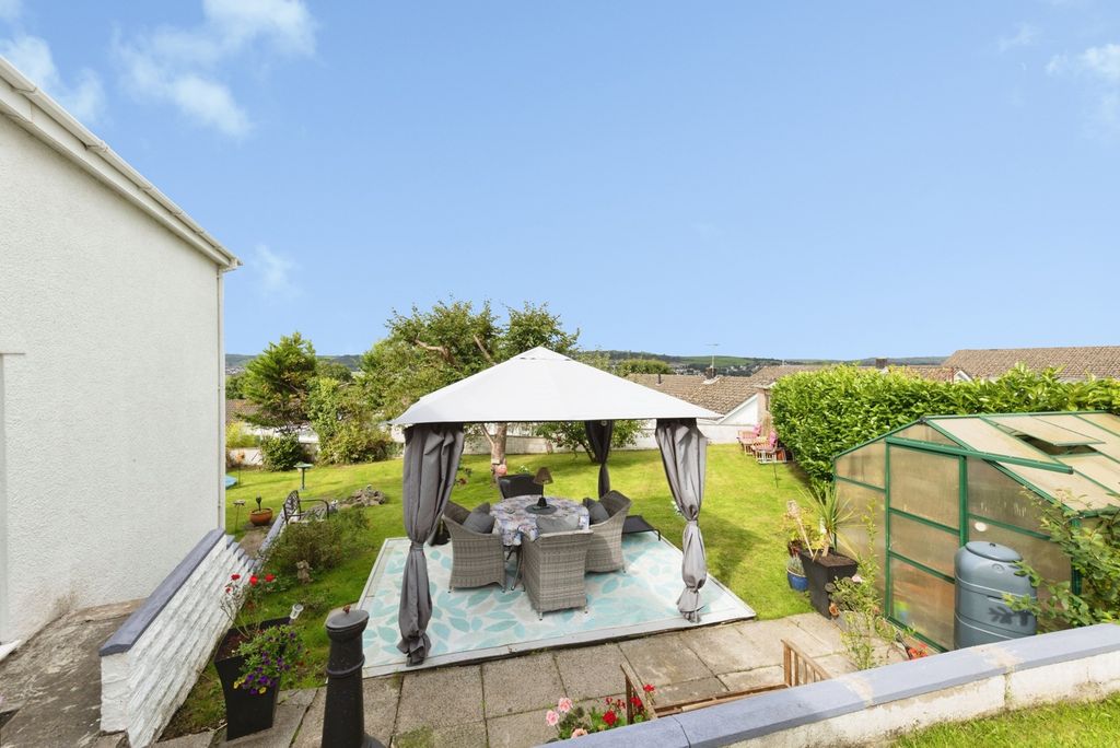 Property photo 3 of 23 Pbox-Img.Jpg