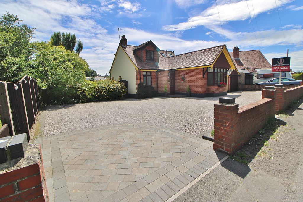 Property photo 1 of 21