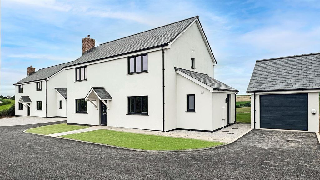 Property photo 2 of 26 Farfield Front 1.Jpg