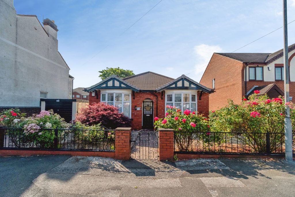 Property photo 1 of 17 Pbox-Img.Jpg