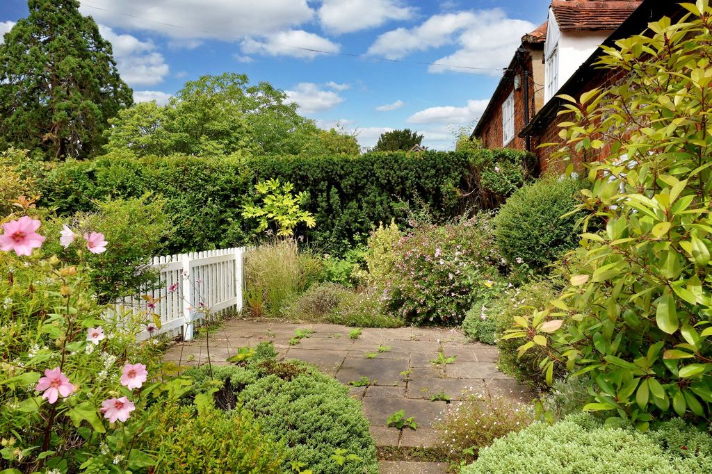 Property photo 2 of 12 Picture No. 18