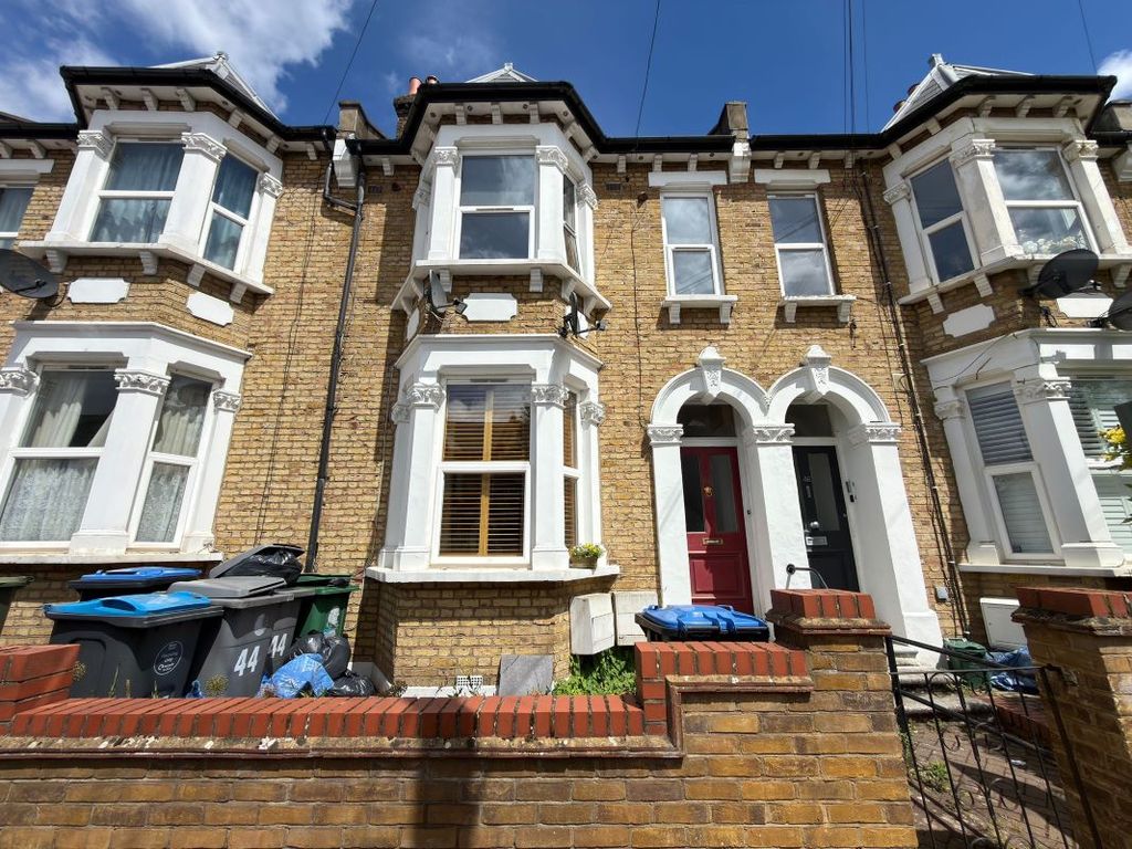 Property photo 2 of 11
