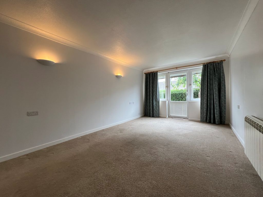 Property photo 2 of 9