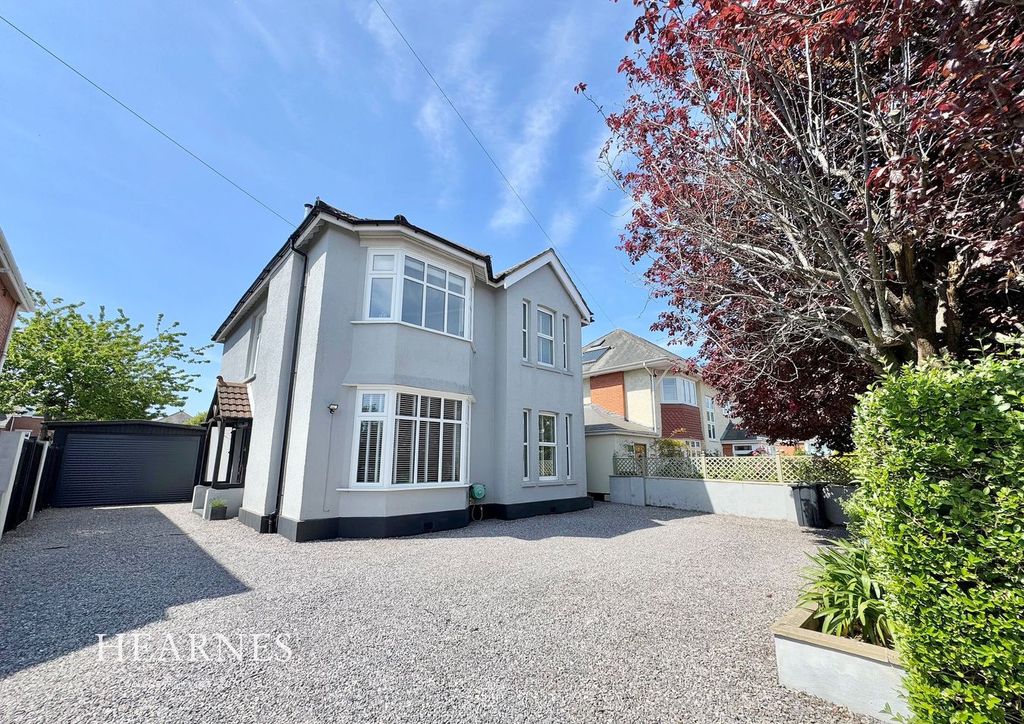 Property photo 1 of 33