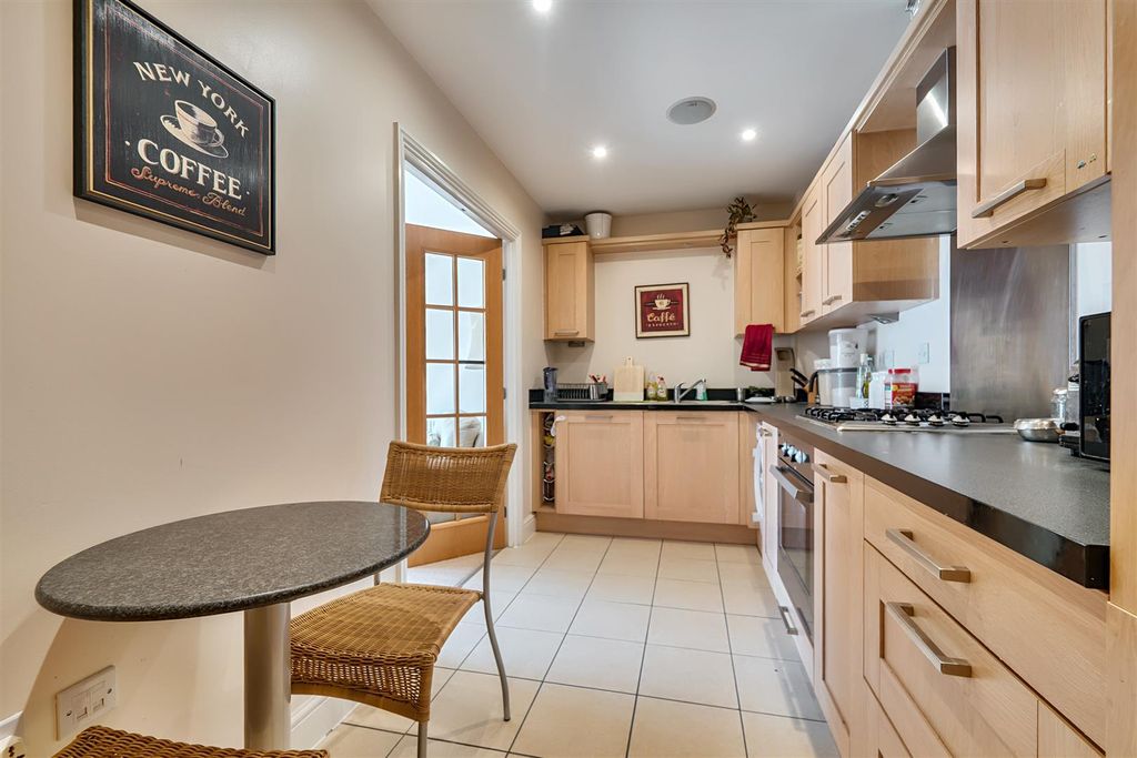 Property photo 3 of 13 Kitchen