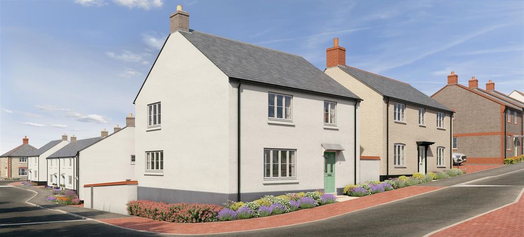 Property photo 1 of 11 44 Loveridge Grove