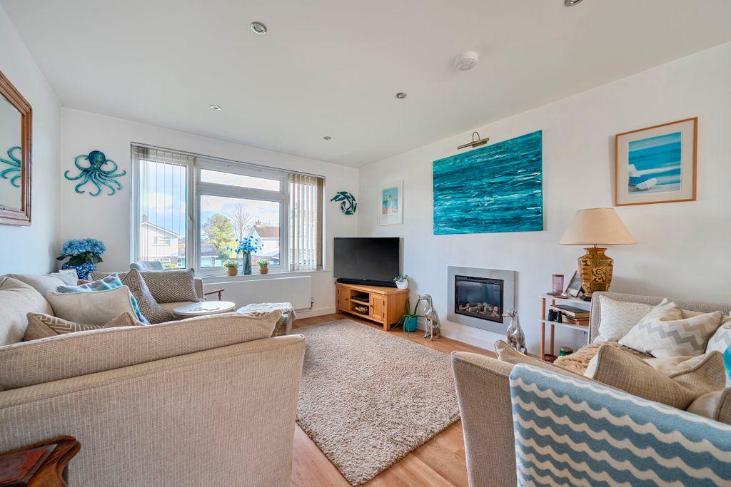 Property photo 2 of 16 Photo 2