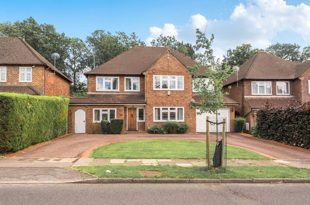 Property photo 1 of 18 Davidson Frost-Wellings, Dfw, Westbury Road, Londo