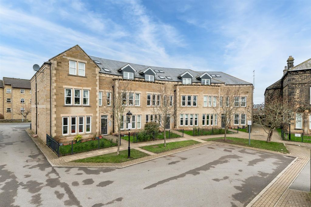 Property photo 1 of 21 Menston Hall