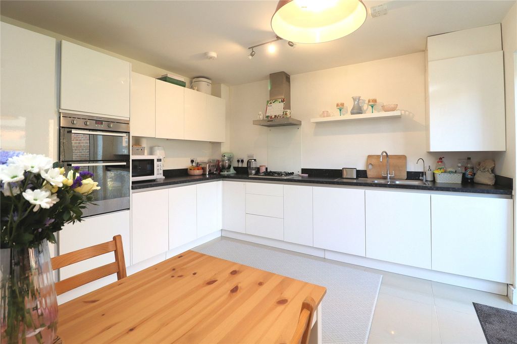 Property photo 2 of 13 Picture No. 04