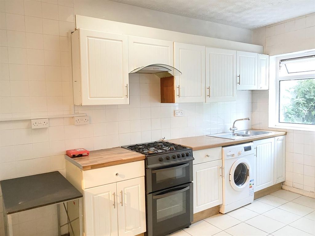 Property photo 1 of 30
