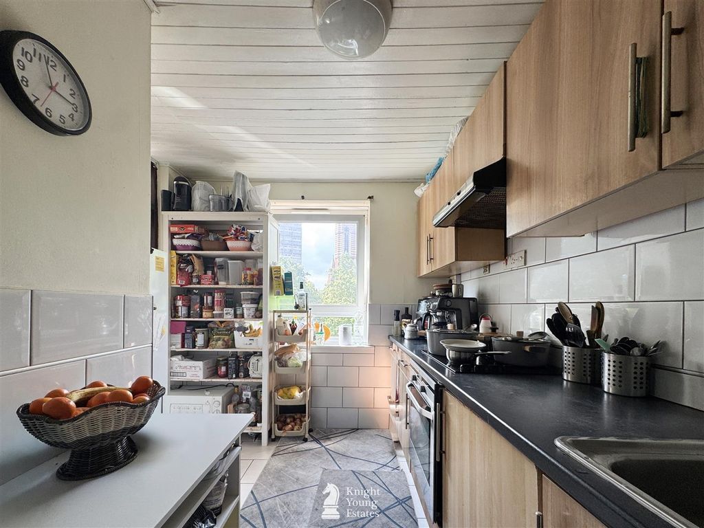 Property photo 3 of 12 Tw03146 (12).Jpg
