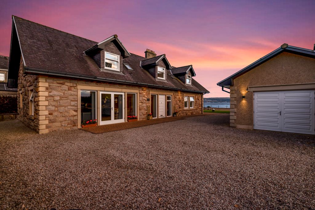 Property photo 1 of 39