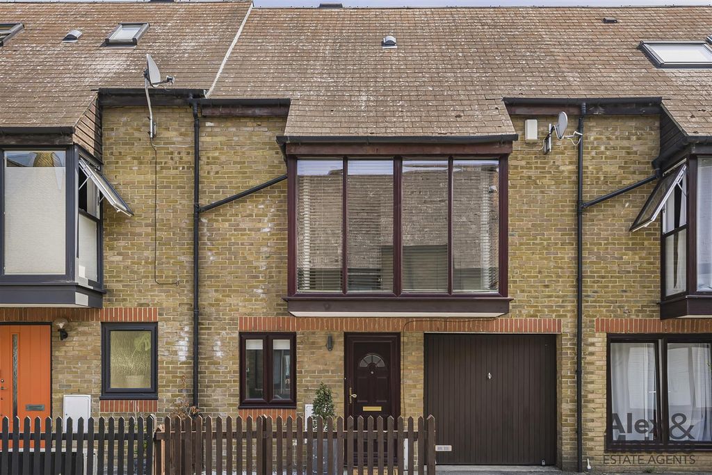 Property photo 1 of 16 Canon Beck Road