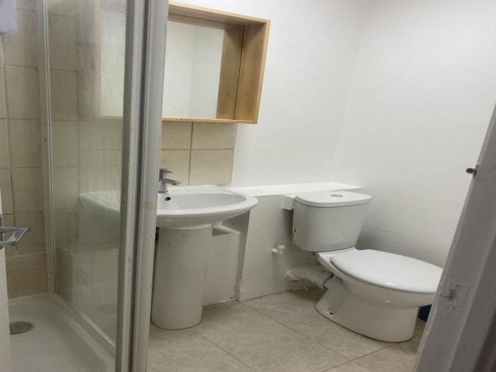 Property photo 3 of 3