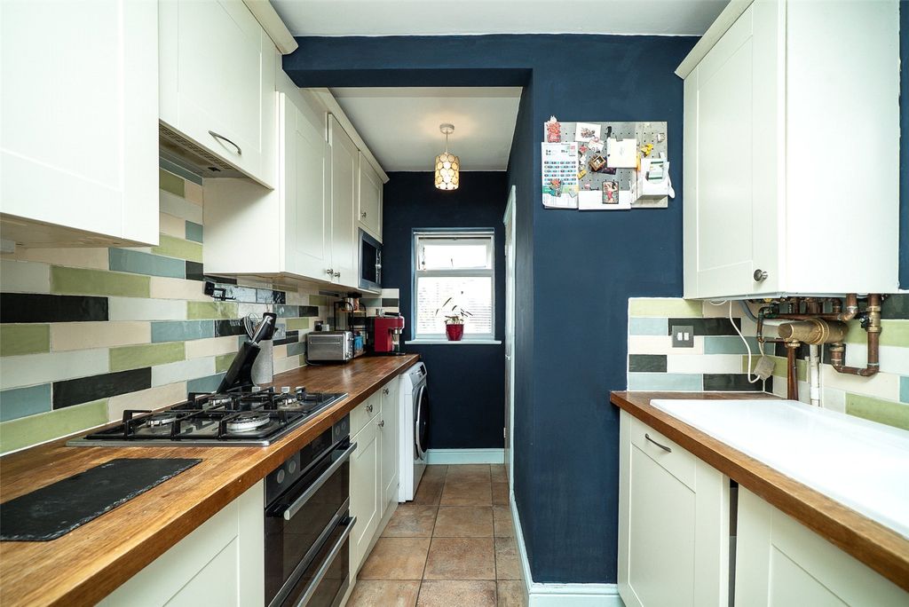 Property photo 3 of 24 Picture No. 13