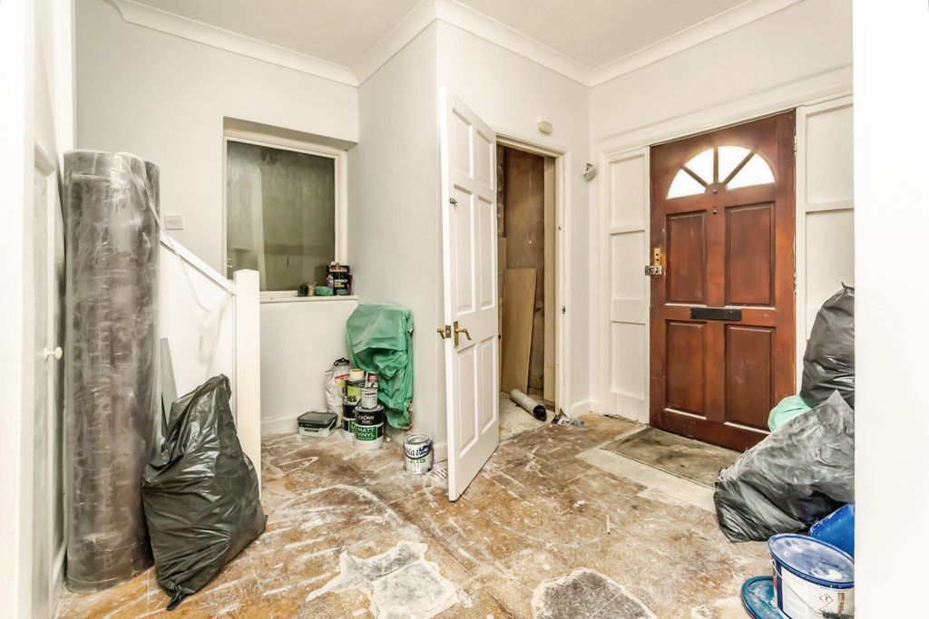 Property photo 3 of 13 Hallway