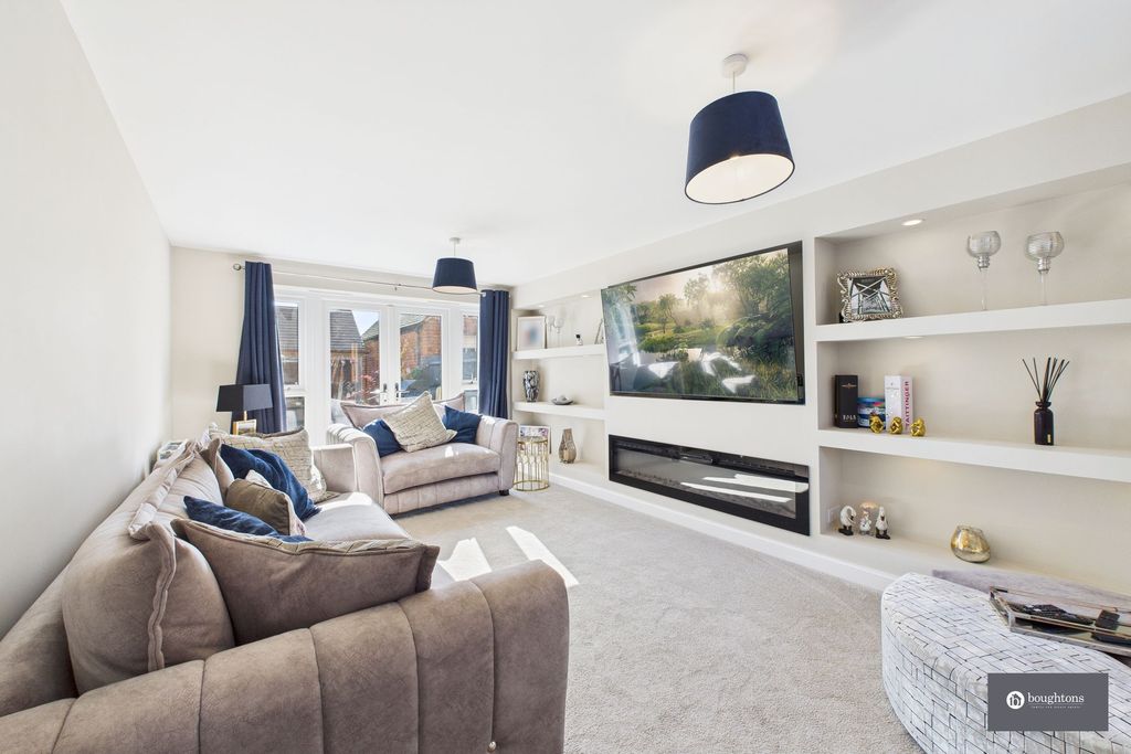 Property photo 3 of 38