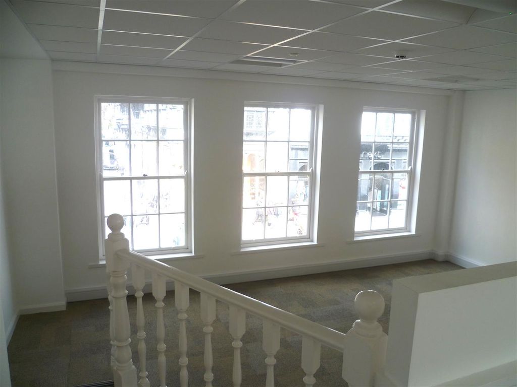 Property photo 2 of 2