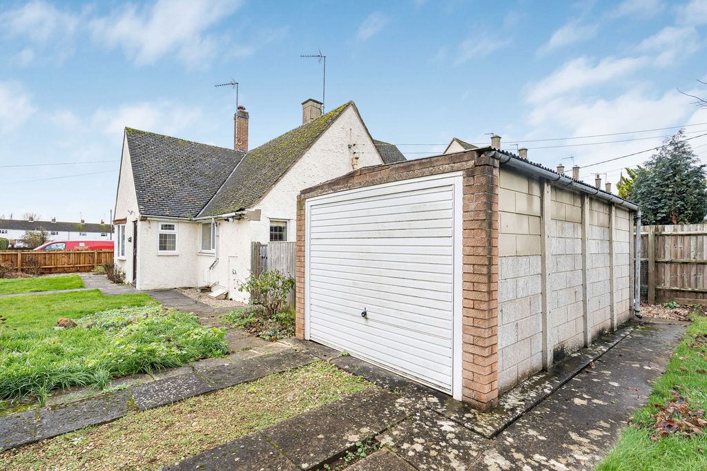 Property photo 3 of 7