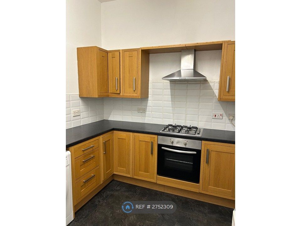 Property photo 2 of 26