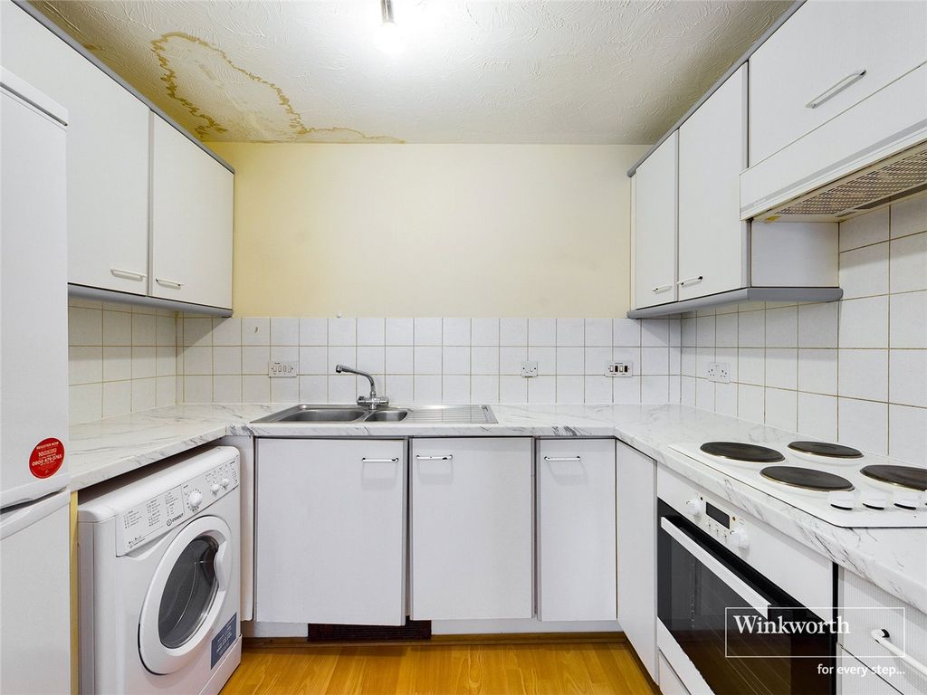 Property photo 3 of 8 Picture No. 13