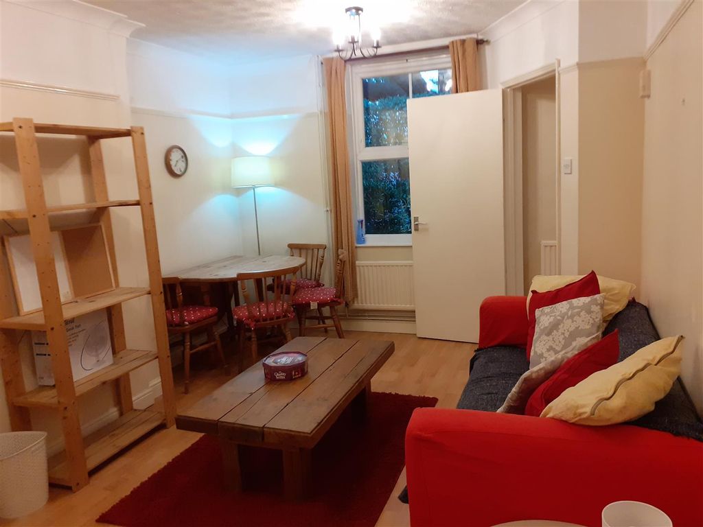 Property photo 2 of 17 Living Room.Jpg