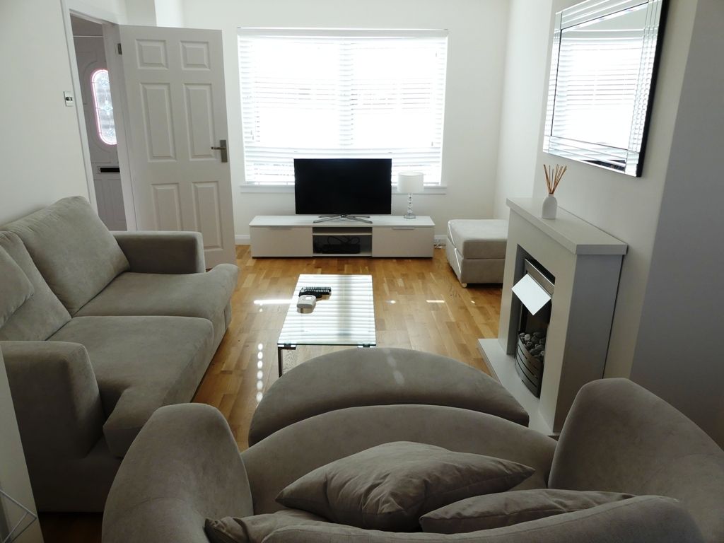 Property photo 2 of 24