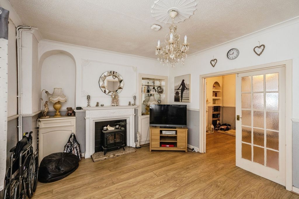 Property photo 2 of 21 Pbox-Img.Jpg