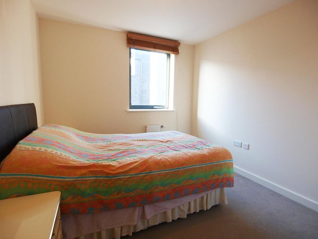 Property photo 3 of 9 Bedroom
