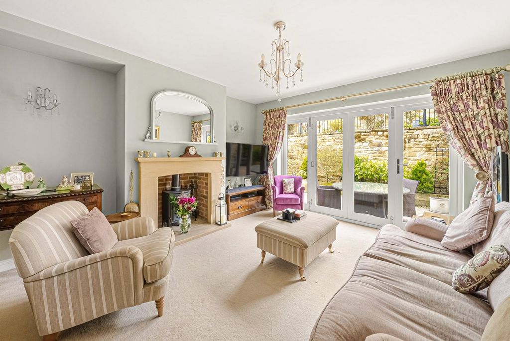 Property photo 3 of 23 Picture No. 02