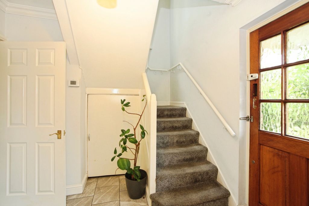 Property photo 3 of 21
