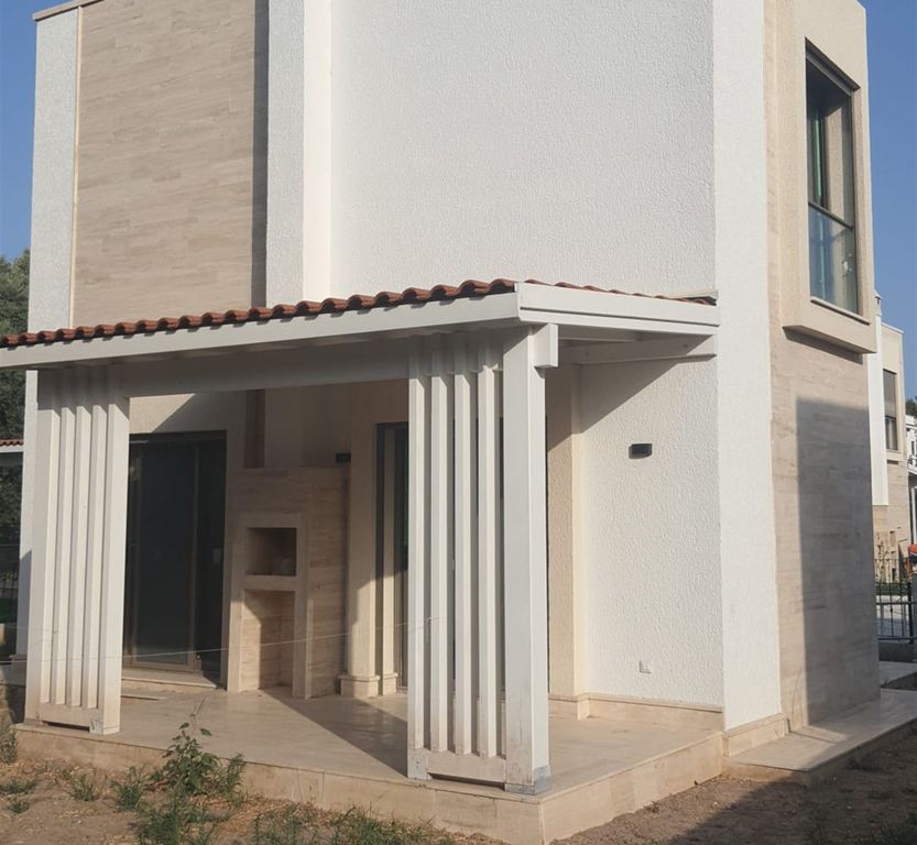 Property photo 1 of 10 Detached Bodrum Villa For Sale Near Central Gumusluk - Terrace With A BBQ