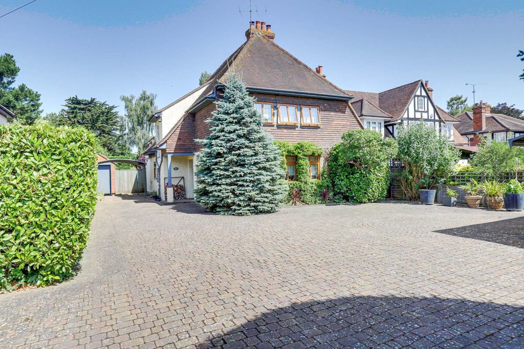 Property photo 1 of 16