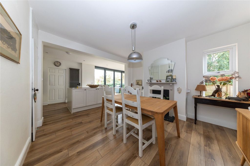 Property photo 3 of 24 Open Plan Space