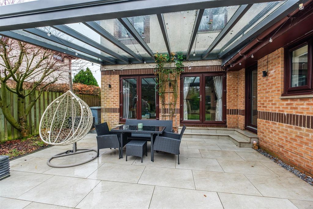 Property photo 3 of 31 Turnbull Way-35.Jpg