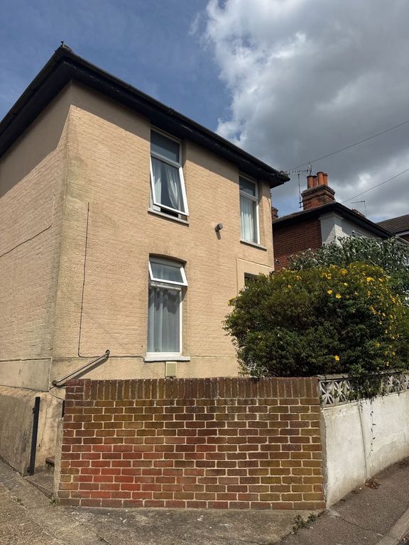 Property photo 1 of 5