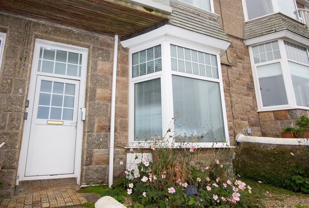 Property photo 1 of 14 1 - Front.Jpg