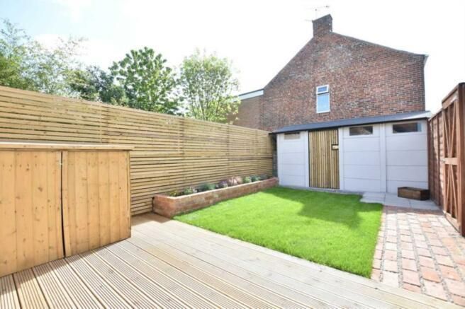 Property photo 3 of 11 Garden